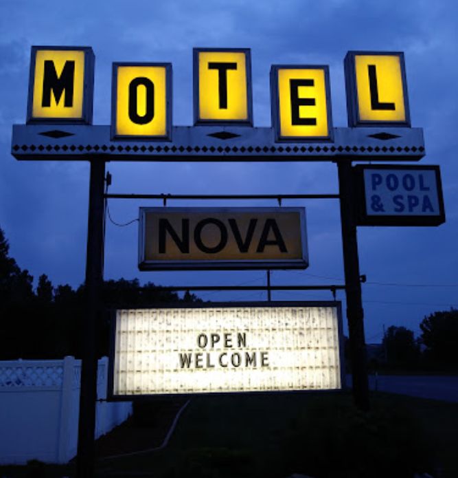 Nova Motel (Larsens Tourist Court) - From Website (newer photo)